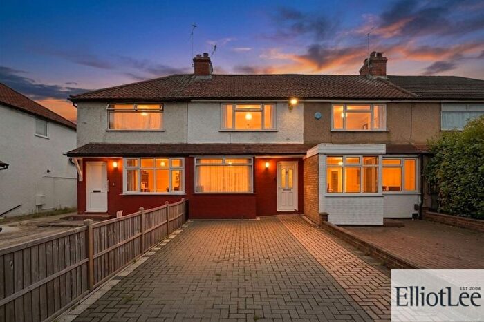 3 Bedroom Terraced House To Rent In Eastcote Lane, Harrow, HA2