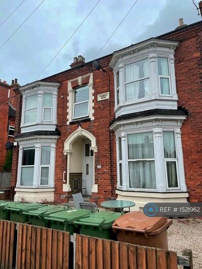 1 Bedroom Flat To Rent In Abbey Drive West, Grimsby, DN32