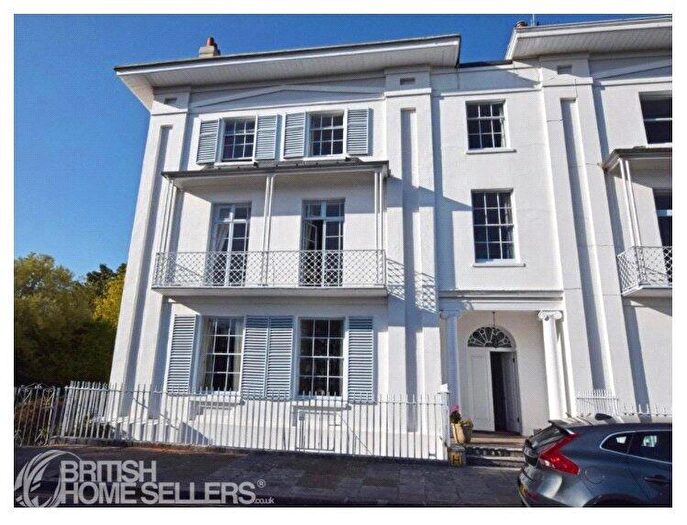 1 Bedroom Apartment For Sale In Pennsylvania Park, Exeter, Devon, EX4