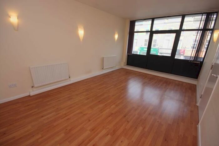 1 Bedroom Flat To Rent In Regents Park Road, Finchley, N3