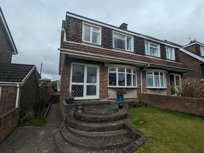 3 Bedroom Property To Rent In Dol Las, Baglan, Port Talbot, Neath Port Talbot., SA12