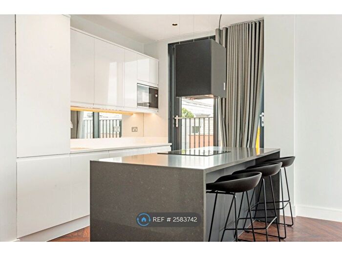 2 Bedroom Flat To Rent In Blackfriars Road, London, SE1