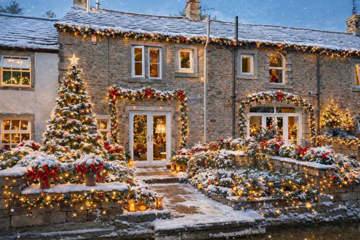 2 Bedroom Terraced House For Sale In Home Farm, Gargrave, Skipton, BD23