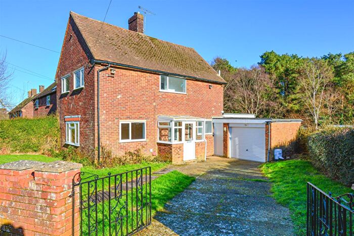 3 Bedroom End Of Terrace House For Sale In Darvel Down, Netherfield, Battle, TN33