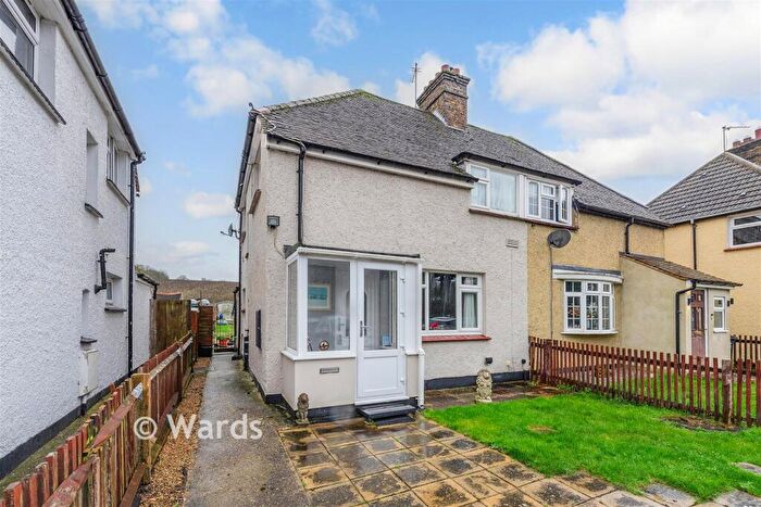 3 Bedroom Semi Detached House For Sale In Green Street Green Road, Dartford, Kent, DA2