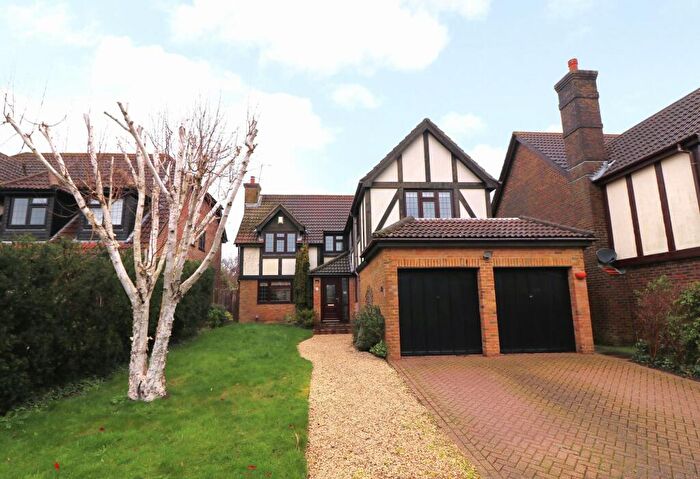 5 Bedroom Detached House For Sale In Elliot Rise, Hedge End, SO30