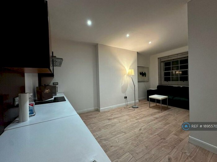 2 Bedroom Flat To Rent In St. Pauls Street, Leeds, LS1