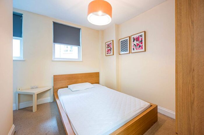 1 Bedroom Flat To Rent In Bishopsgate, City, London, EC2N
