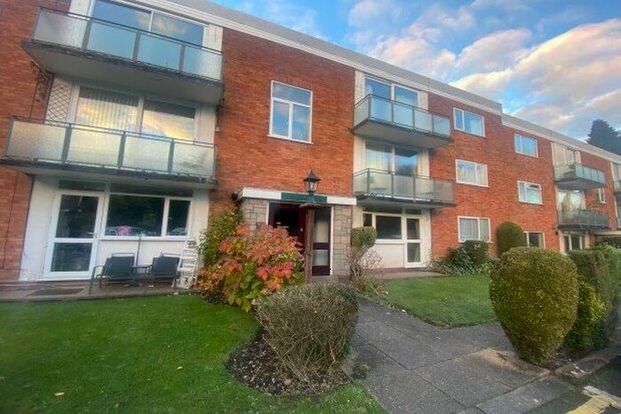 2 Bedroom Flat To Rent In Foley Road East Eastmoor Close, Sutton Coldfield, B74