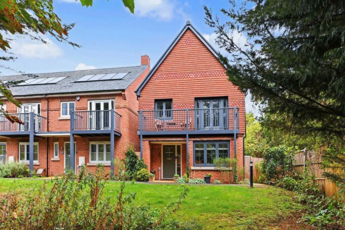 4 Bedroom Detached House For Sale In Heron Mews, Hemel Hempstead, HP1