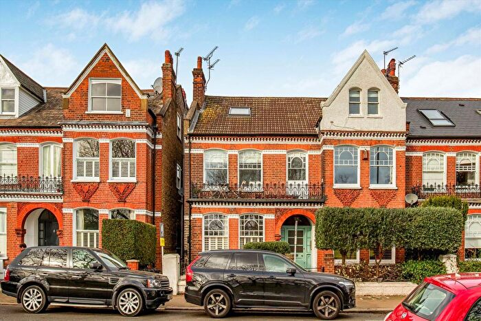 1 Bedroom Flat For Sale In Elmbourne Road, Balham, SW17