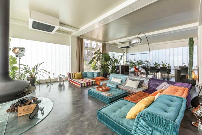 5 Bedroom House To Rent In Brunel Road, Rotherhithe, SE16