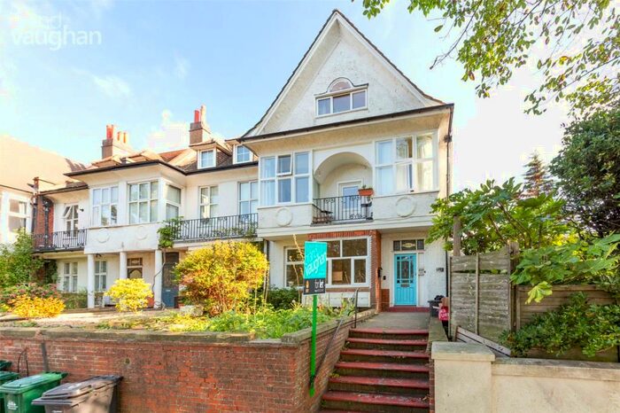 2 Bedroom Apartment To Rent In Dyke Road, Brighton, East Sussex, BN1