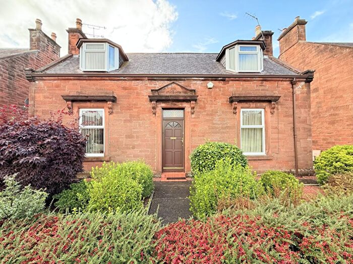 3 Bedroom Detached House For Sale In New Abbey Road, Dumfries, DG2