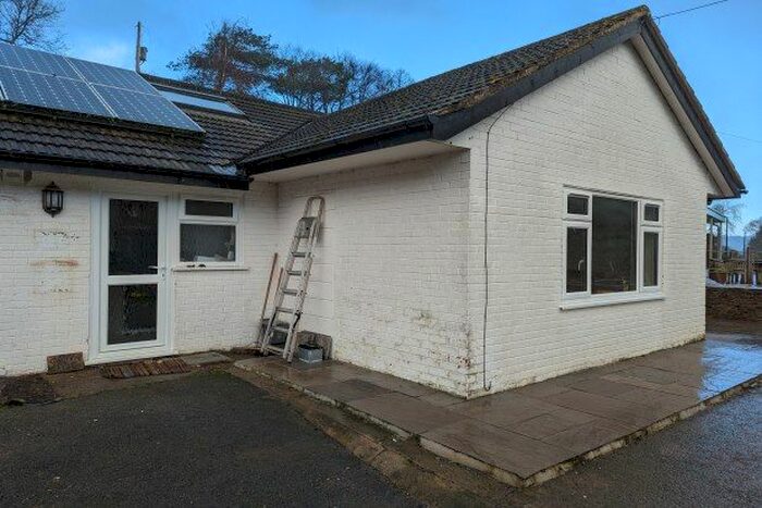 2 Bedroom Flat To Rent In Weeke Hill, Dartmouth, TQ6