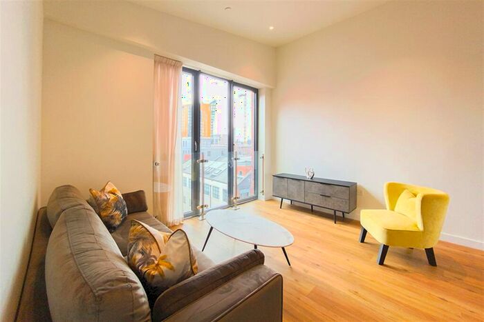 1 Bedroom Apartment To Rent In Mount Yard, M4