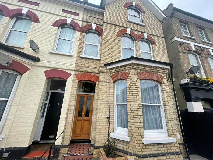 House Of Multiple Occupation To Rent In South Norwood Hill, SE25