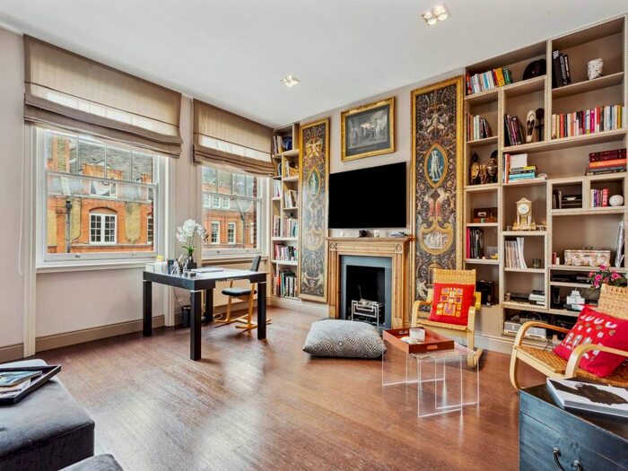 2 Bedroom Flat To Rent In Pont Street, London, SW1X