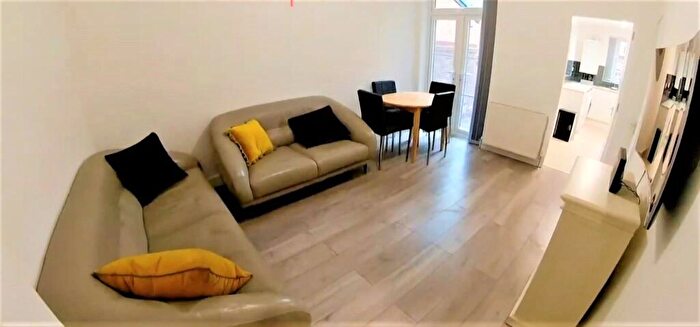 4 Bedroom Semi-Detached House To Rent In Eston Street, Manchester, M13