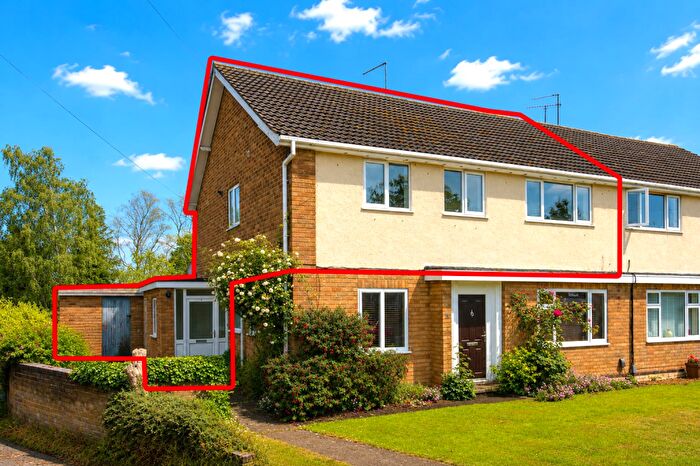 2 Bedroom Flat For Sale In Greenhill Road, Kettering, NN15