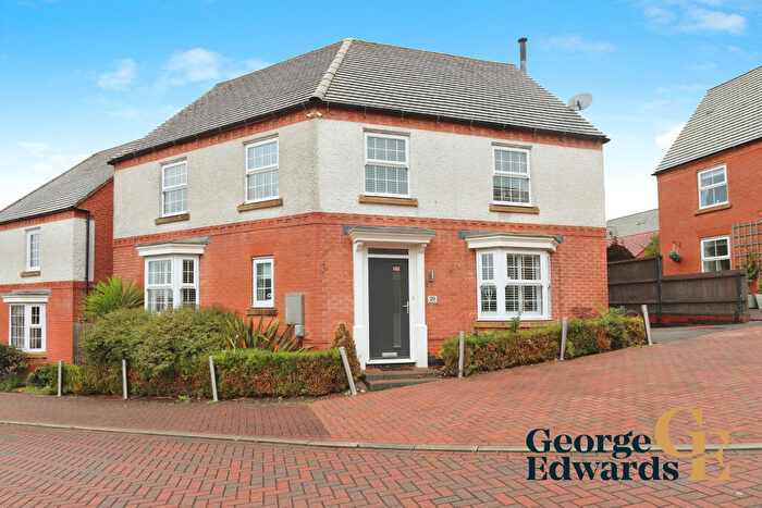 4 Bedroom Detached House For Sale In Glamorgan Way, Church Gresley, DE11