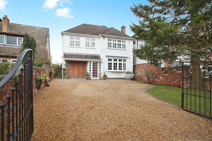 4 Bedroom Detached House For Sale In Bedroom Detached House, Tamworth Road, CV7