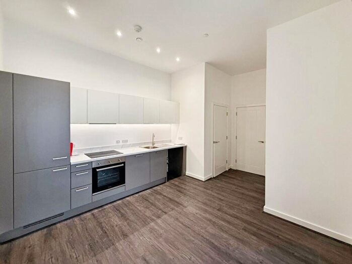 2 Bedroom Flat To Rent In Cotton Gardens, Union Mill, Vernon Street, Bolton, BL1