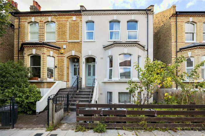 4 Bedroom Terraced House To Rent In Rossiter Road, Balham, London, SW12