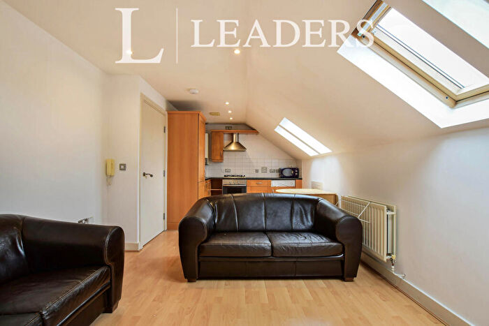 1 Bedroom Apartment To Rent In Plainsfield Street, Hulme, Manchester, M16