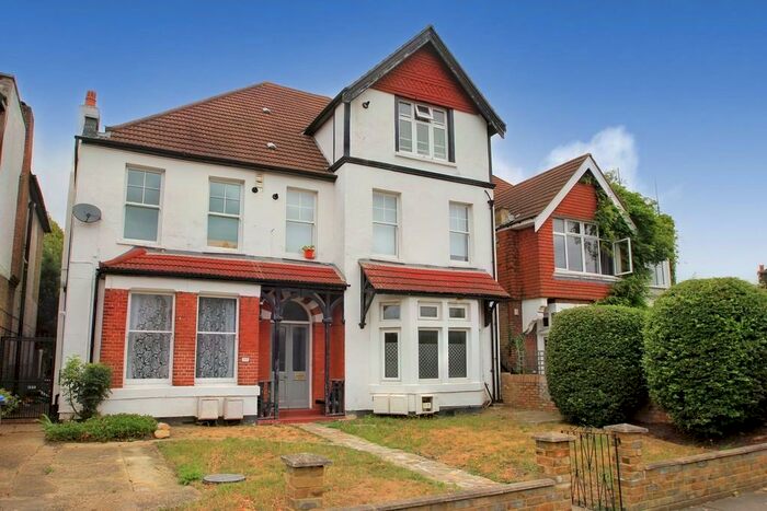 1 Bedroom Apartment To Rent In Avenue South, Surbiton, KT5