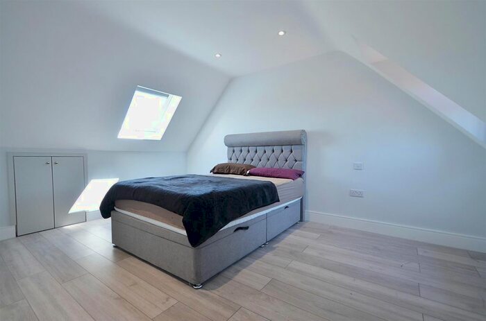 Studio To Rent In Swakeleys Road, Ickenham, UB10