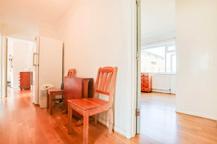 2 Bedroom Apartment For Sale In Shaftesbury Road, Canterbury, Kent, CT2