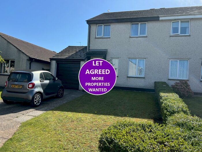 3 Bedroom Semi-Detached House To Rent In Fairlea Close, Dawlish, EX7