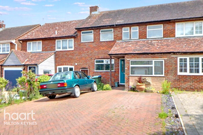 4 Bedroom Terraced House For Sale In Addison Road, Milton Keynes, MK18