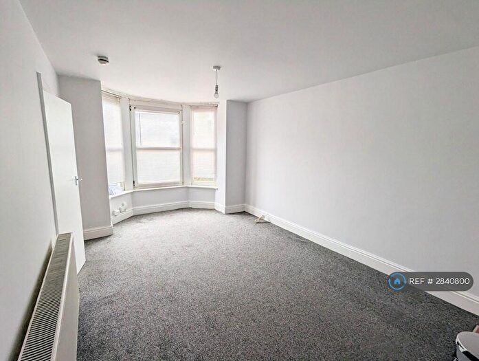 1 Bedroom Flat To Rent In Hampshire Terrace, Portsmouth, PO1