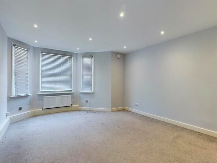 2 Bedroom Apartment To Rent In Albany Villas, Hove, BN3