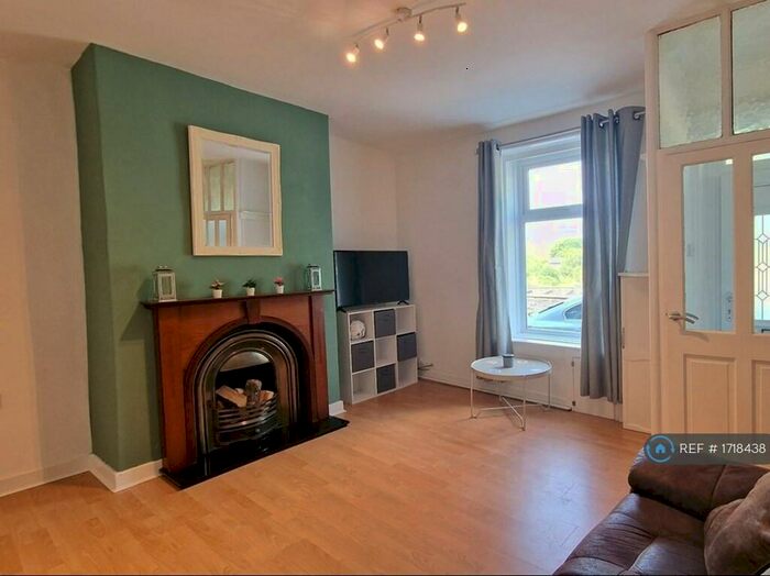 1 Bedroom Terraced House To Rent In Cross Street North, Haslingden, Rossendale, BB4