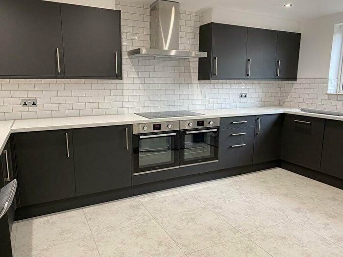 6 Bedroom Flat To Rent In Barrique Road, Nottingham, NG7