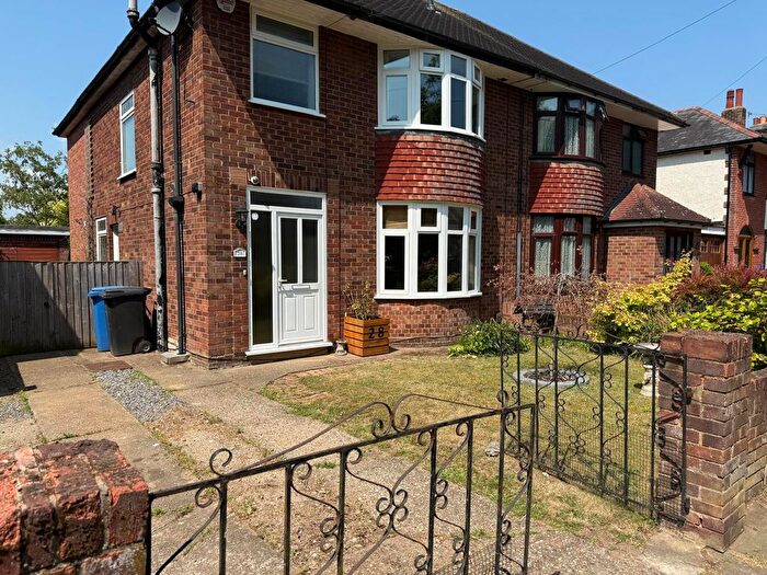 3 Bedroom Semi-Detached House To Rent In Clapgate Lane, Ipswich, IP3