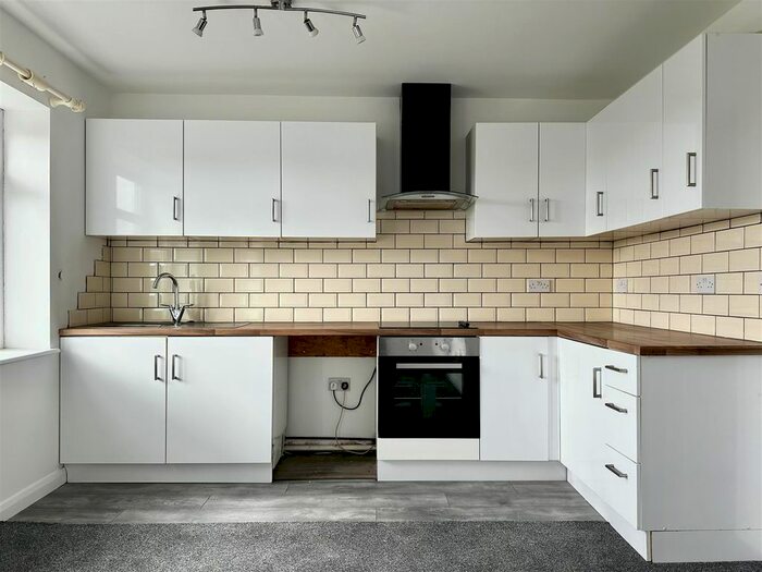 1 Bedroom Flat To Rent In Henver Road, Newquay, TR7