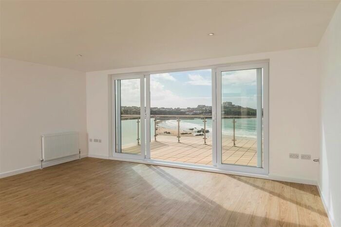 3 Bedroom Flat To Rent In The View, Cliff Road, Newquay, TR7