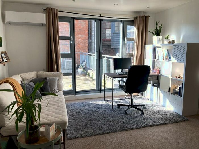 2 Bedroom Apartment To Rent In Castle Exchange, Broad Street, Nottingham, NG1