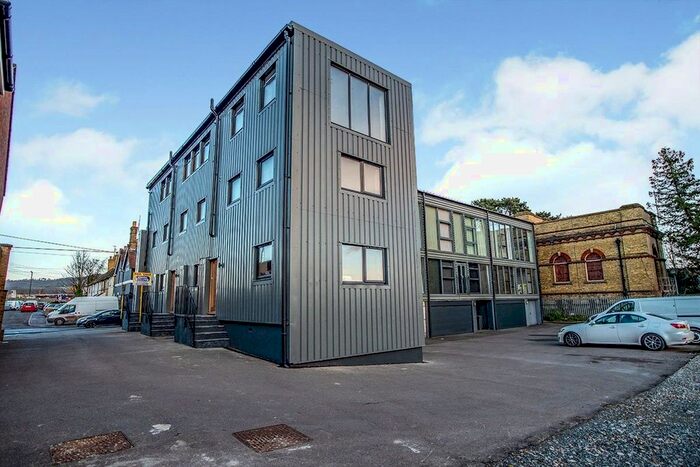 2 Bedroom End Of Terrace House To Rent In Forstal Road, Aylesford, Kent, ME20