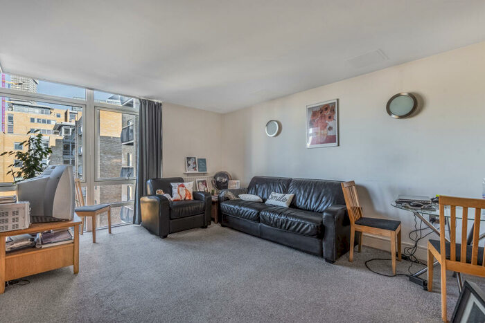 1 Bedroom Flat To Rent In Cassilis Road, London, E14