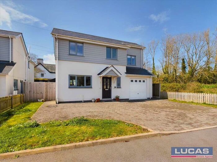4 Bedroom Detached House For Sale In Cae Creigar, Ffordd Caergybi, Llanfairpwll, LL61