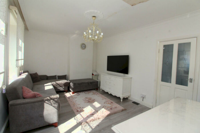 3 Bedroom Terraced House To Rent In Brookehowse Road, London, SE6