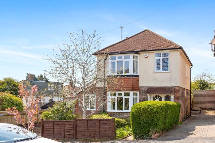 3 Bedroom Detached House For Sale In Baranscraig Avenue, Brighton, BN1