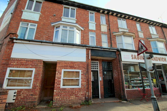 3 Bedroom End Of Terrace House To Rent In Second Floor Flat, Tachbrook Road, Leamington Spa, CV31