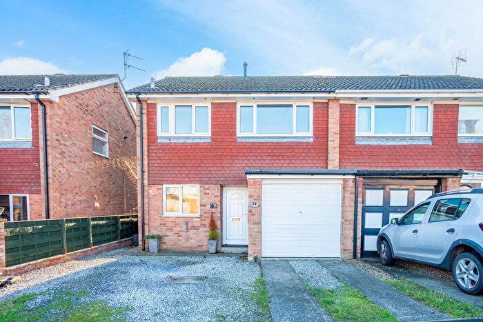 3 Bedroom Semi-Detached House For Sale In Thornhills, Haxby, York, YO32