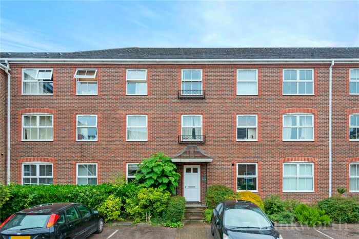 1 Bedroom Apartment To Rent In Paxton Road, Forest Hill, SE23